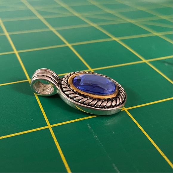 Silver Tone Choker Necklace Blue Stone Pendant - Picture 4 of 4